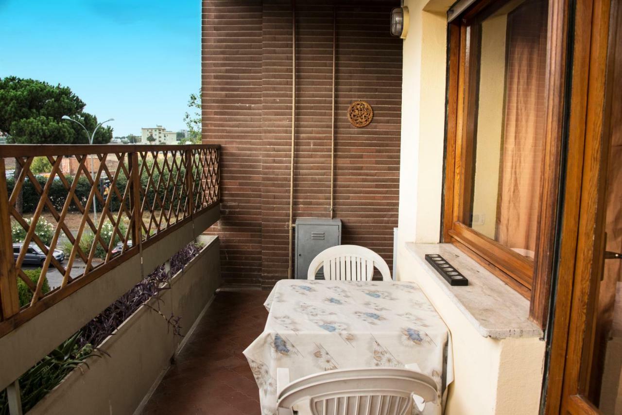 Ferienwohnung Roma Cinecitta Exterior foto
